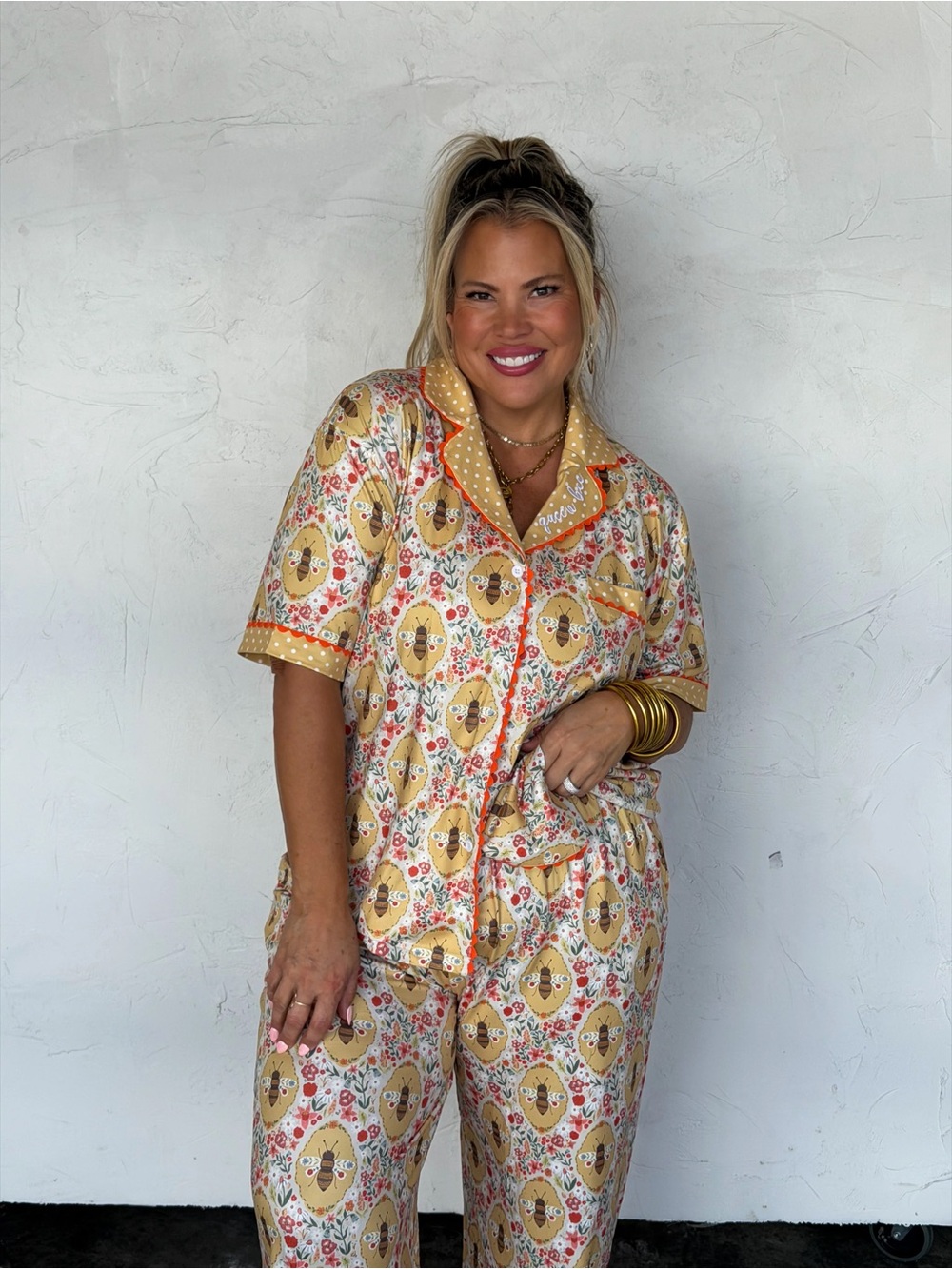 QUEEN BEE Women's Pajama Set with Contrast Trim